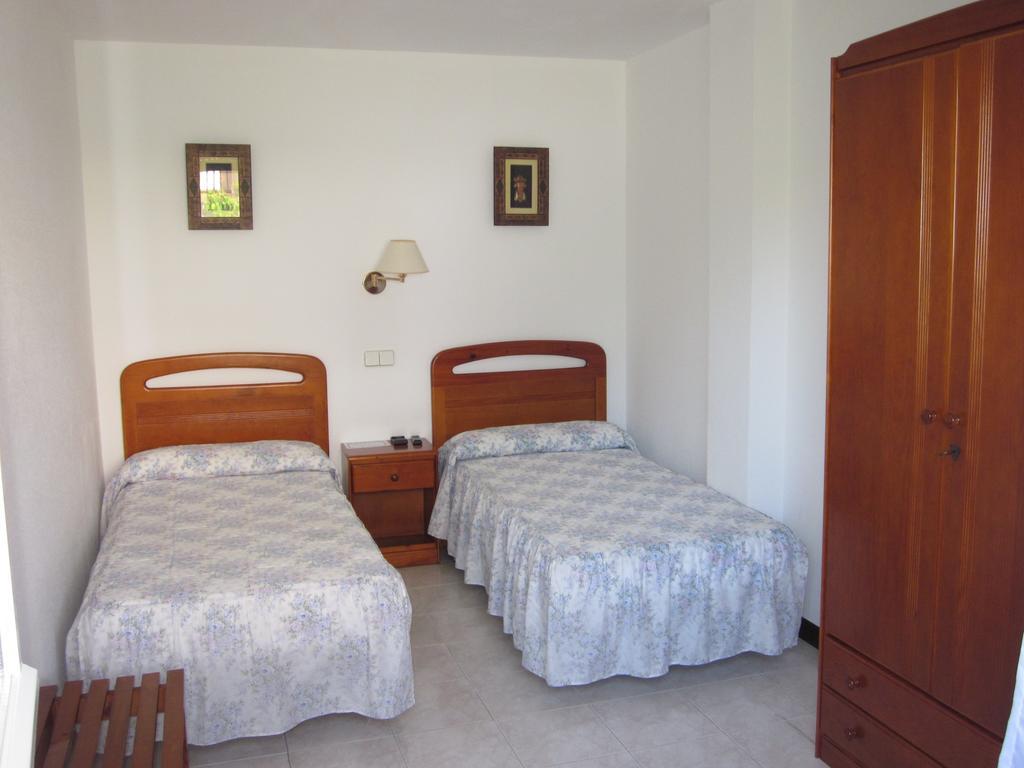 Habitaciones Lopez Azcona ノハ 部屋 写真