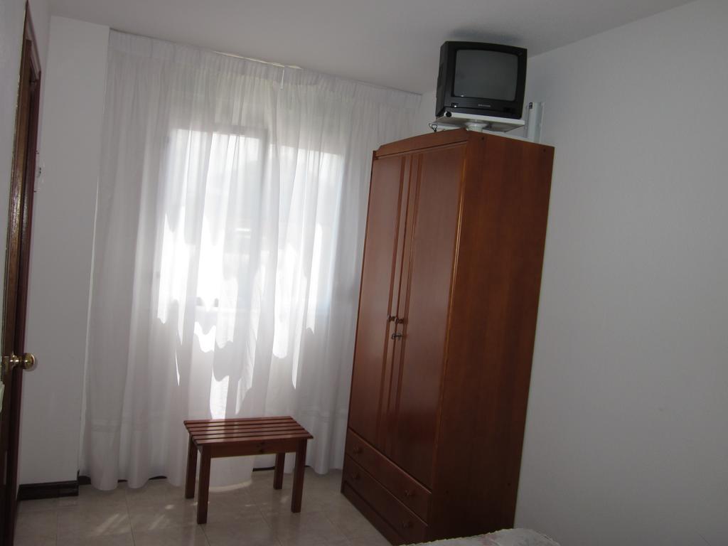 Habitaciones Lopez Azcona ノハ 部屋 写真