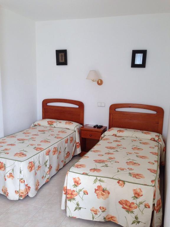 Habitaciones Lopez Azcona ノハ エクステリア 写真