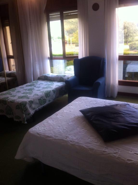 Habitaciones Lopez Azcona ノハ エクステリア 写真